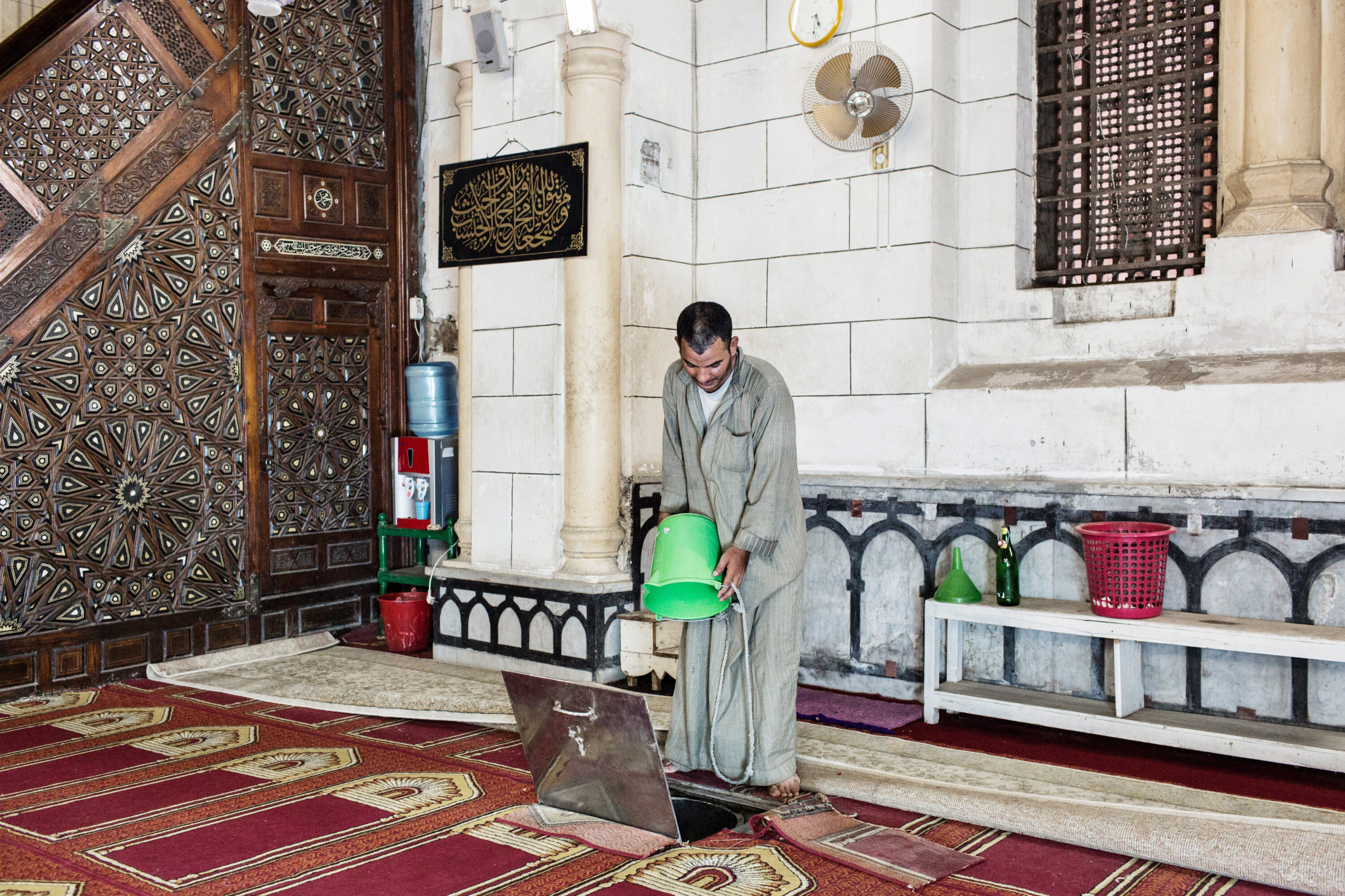 Modern Miracles photography project - documentary photography by David Degner