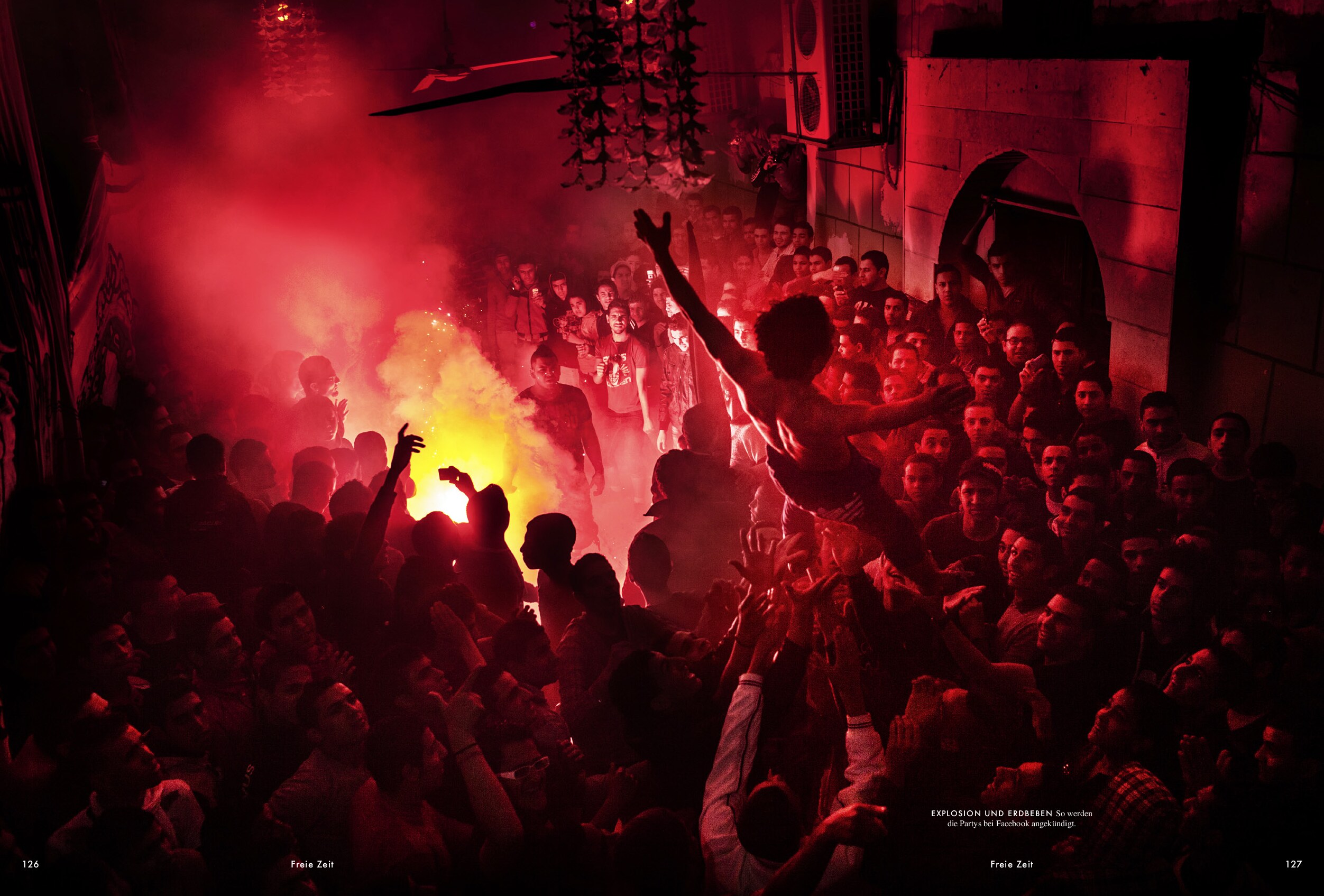 NEON magazine spread, pages 126-127, from the February 2014 story “Tanzen im Chaos.”